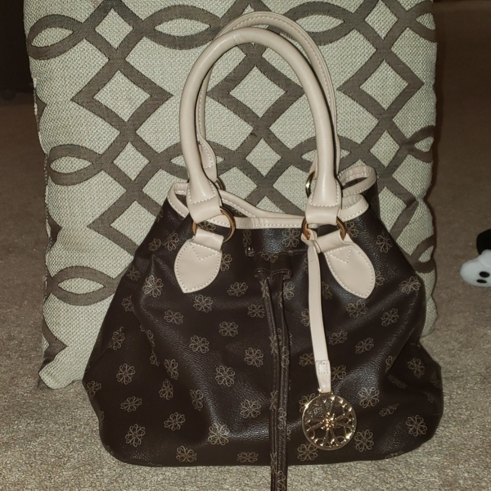 Avon purse